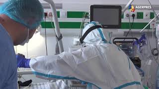 Reportaj/ Durerea celor care nu au timp să lăcrimeze, ci doar să salveze vieţi