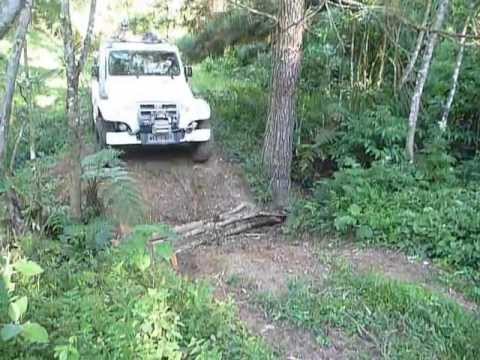 Trilha da Putinga 2013 - Willys, troller 3.2 e quadris na entrada da trilha