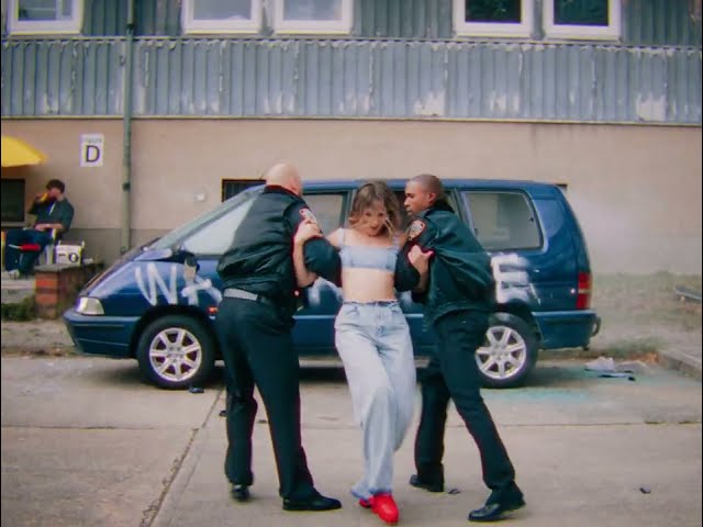 Wanna Dance von Alle Farben & James Carter & Vargen ((jetzt ansehen))