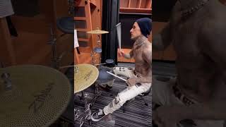 Download lagu Travis Barker Practicing Drums mp3 Download lagu Travis Barker Practicing Drums mp3