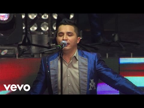 La Arrolladora Banda El Limón De René Camacho - Cuéntame (En Vivo Desde El Coloso De Reforma / 2014)