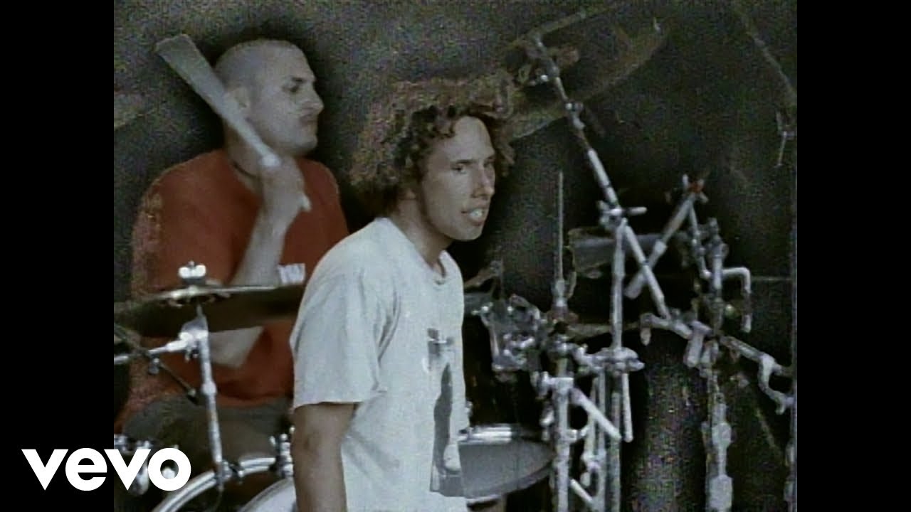 Rage Against The Machine - Bulls On Parade (Official HD Video) - YouTube