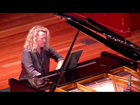 Elena Kats-Chernin   Russian Rag (1995) Lisa Moore piano