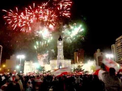 Estudiantes De La Plata - El Cielo Nos Queda Muy Chico