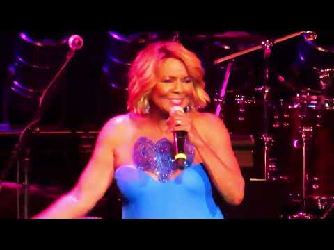 Thelma Houston - Don't Leave Me This Way (November 11, 2023 - Cannery Casino, Las Vegas NV)