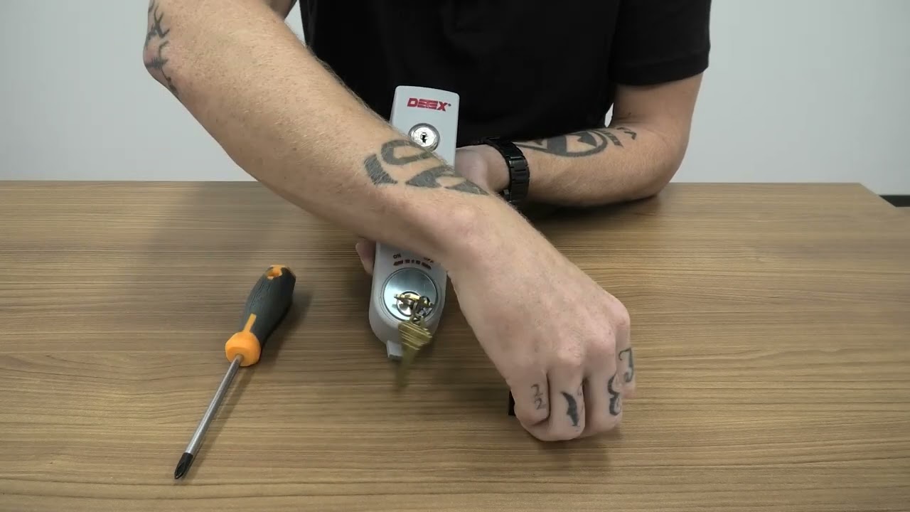 Handing EAX-500