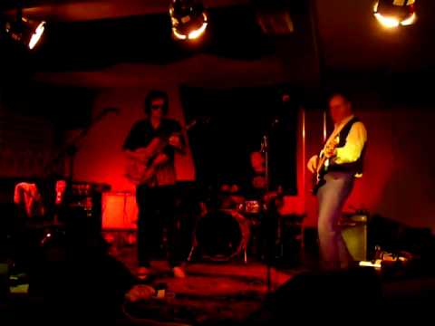 Les Wilson & The Mighty Houserockers Live in Bluesclub The Lane Oostburg 2 juni 2010 3