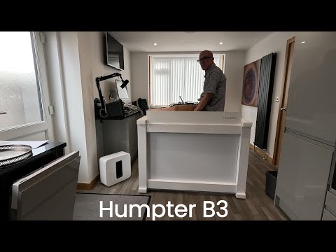 Humpter B3 DJ Booth - performance table.