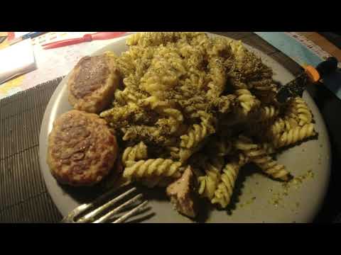 MongoTV_6269 - Min Aftensmad - PASTASKRUER Med PESTO og FRIKADELLLER