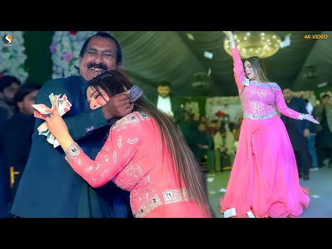 Tenu Kain De Akhy Kyon Chadna Tere Bajh Guzare Nai Honde , Chahat Baloch Dance 2024