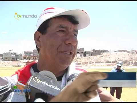 Saetas de Oro - Delgado: "En Puno no hay buenos jugadores, solo hay fondistas" Tvmundo Deportes 2013