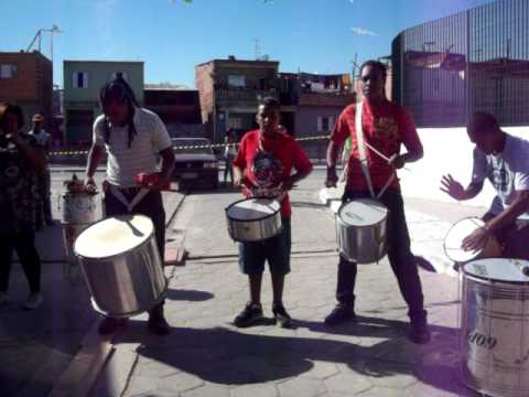 Grupo levada percussão 2