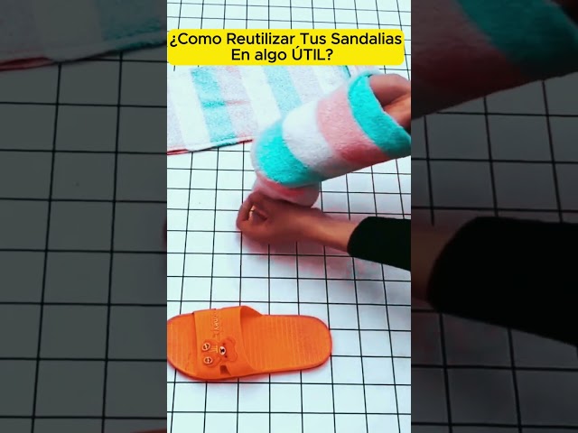 Vídeo relacionado con HECHO EN ESPAÑA Zapatillas de Estar por Casa - Pantuflas de Hombre - Calzado Destalonado - Calzado Ligero - Zapatillas Originales - Zapatillas Perfectas para Regalar (SON GOKU Y VEGETA, numeric_43)