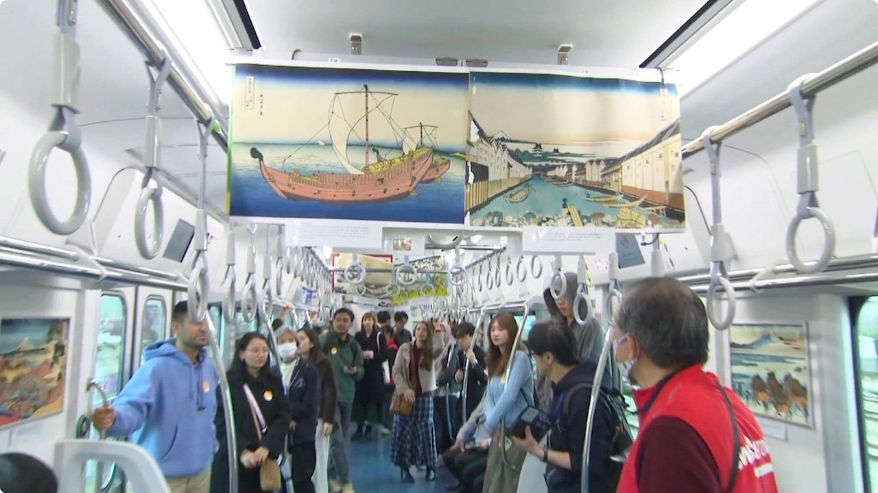 JR東海初『インバウンド専用特別列車』車内の様子は｜鉄道ニュース