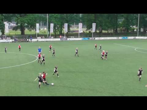 FE-A O13 - KNVB Meiden 'Hengelo' Eerste helft