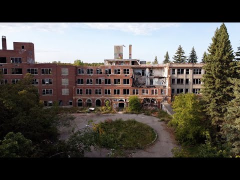 Exploring the Abandoned San Haven Tuberculosis Sanitarium - Dangerously Decayed Halls