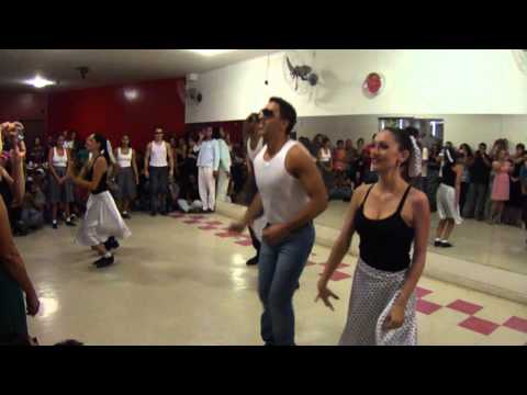 Jaime Aroxa Tijuca Apresentação de soltinho 14-04-13 FOOTLOOSE