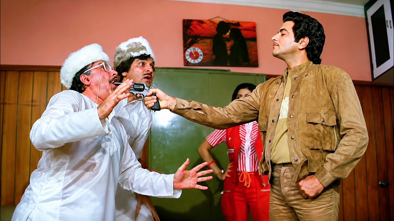 सोना कहाँ छिपाया है? वरना गोली ऐसी चलेगी कि खोपड़ी चीर