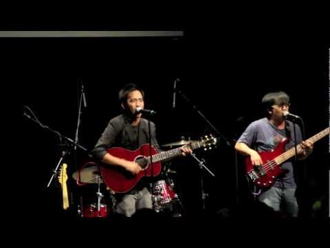 Jimmy Wong and Freddie Wong - 'Ching Chong' Live at VidCon!