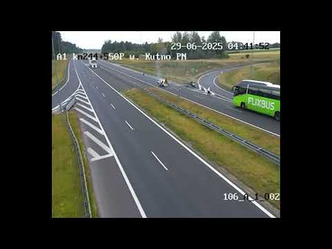 Poduszki ratują życie na autostradzie A1 przy węźle Kutno Północ