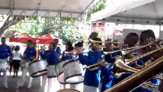 preview picture of video 'Banda marcial de paraiba do sul: tocando Whisky a Go-Go - Roupa Nova.Em sebollas'