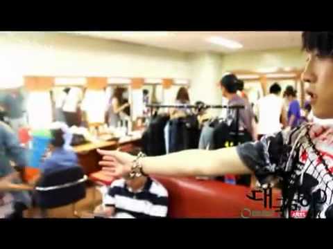 (eDNASubs)-[100702]-The-BOSS-Playing-with-eDNAs-Echo-Mic-MusicBank-Backstage[www.savevid.com].mp4