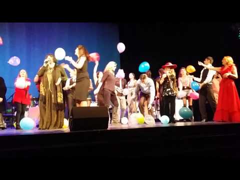 Zivot je maskenbal - Brod plovi za Beograd