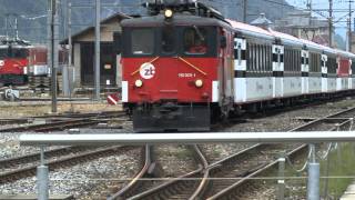 preview picture of video 'ferrovie  SBB  FFS  arrivi  e  partenze  a  Meiringen'