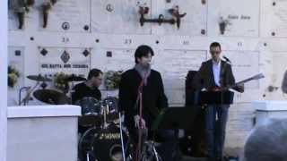 2. Un matto (Dietro ogni scemo c'è un villaggio) - Cantina Malvasia