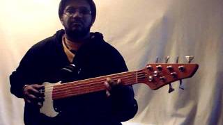 Video thumbnail for SX Ursa 2 MN 6 BK 6 String Bass by 11coopbass