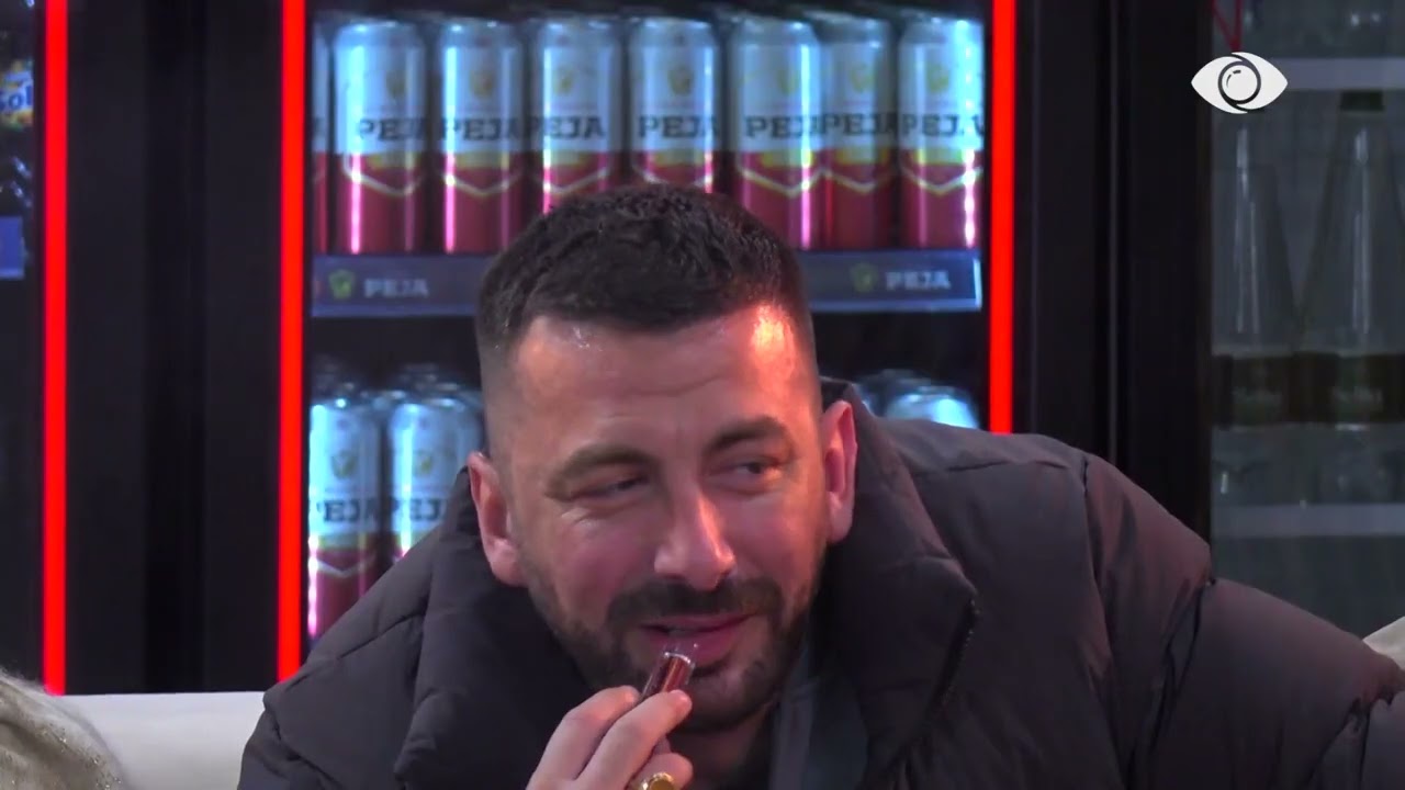 Banorët këndojnë njëzëri “E duam lumturinë”