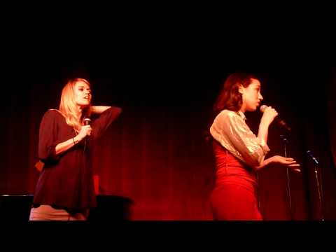 Miranda Sings & Lauren Kennedy - The Christmas Song & Voice Lesson