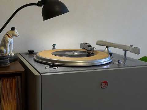 People Will Say We're In Love / Paul Quinichette and his Orchestra