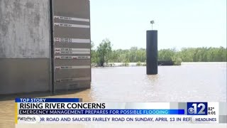 Vicksburg officials discuss rising Mississippi River levels