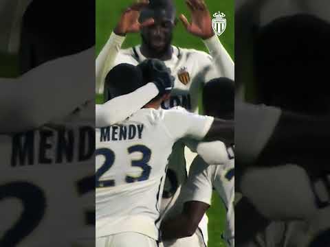 Coup-franc + Boschilia = But assuré 🎯  #asmonaco #freekick #ligue1