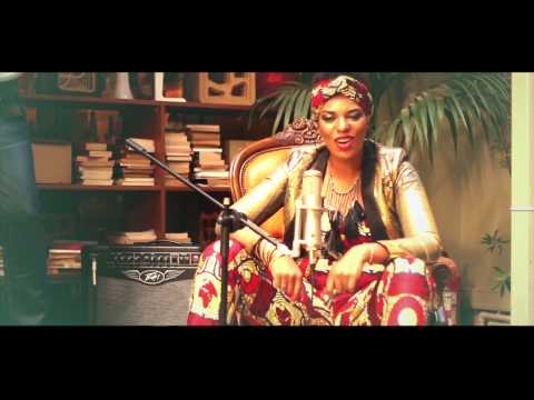 Julie Mayaya - Face 2 Face ft. Rodrigo del Porto