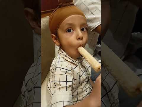 Maneet telling the taste of kulfi...