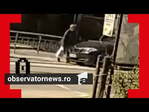 Momentul în care o femeie e spulberată de mașină, în Botoșani