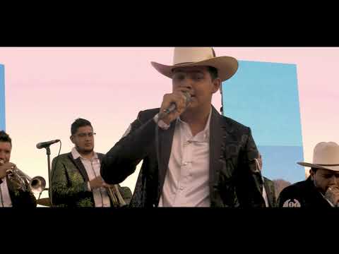 Grupo Arriesgado ft Los Populares Del Llano - En La Cima (En Vivo)
