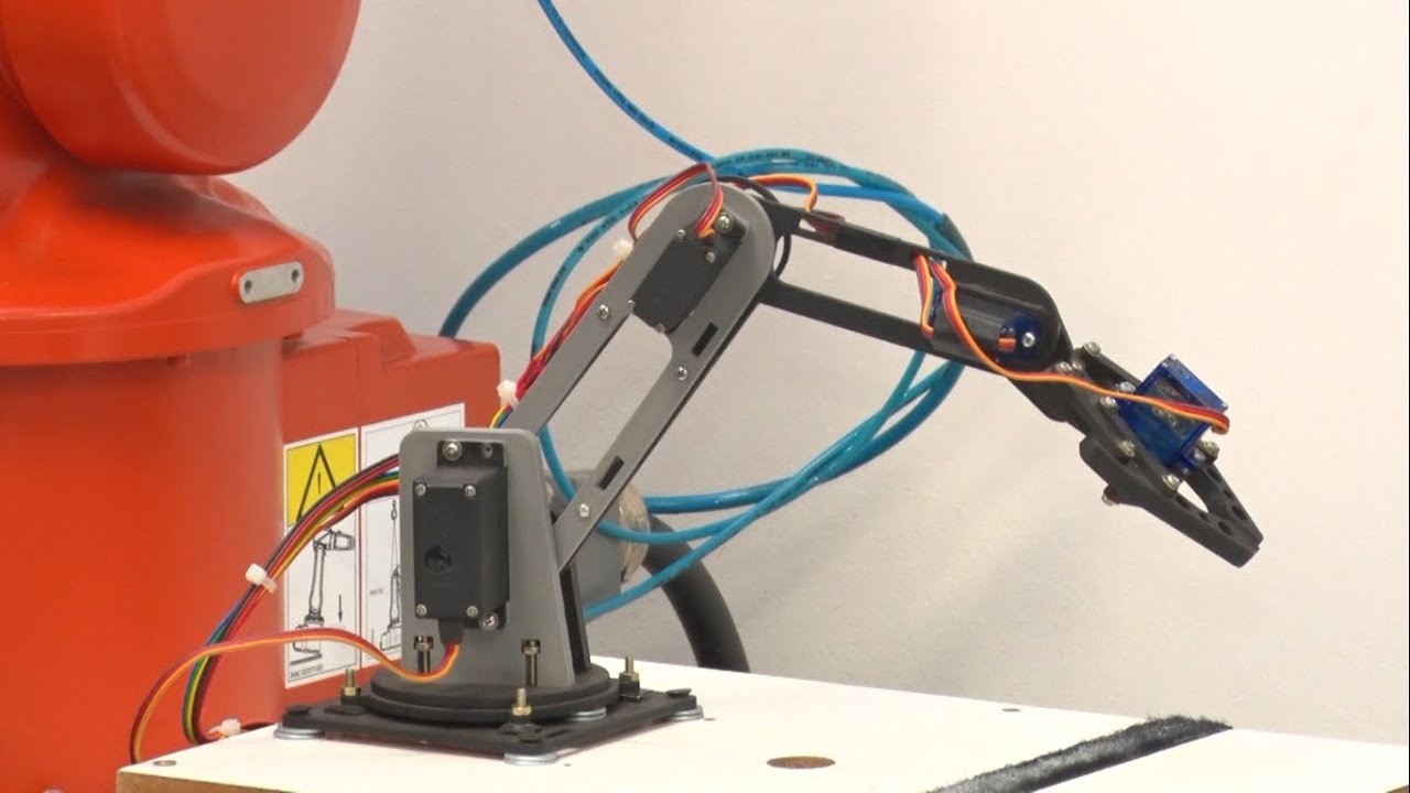 Estudante de engenharia mecatrônica desenvolve projeto inovador