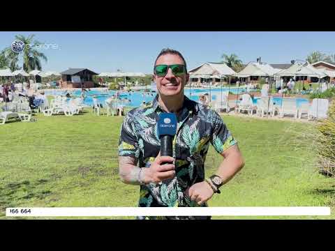 Relax en Arapey Thermal con Javier Reimundez y el libro de café de Franco Porcile