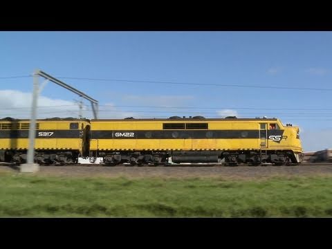 SSR Rail train in Melbourne - Classic EMD locomotives in Australia by PoathTV
