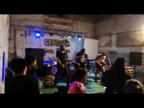 ACRATAKA - "Sanguijuelas". live at Gentuza 2019