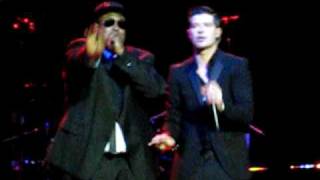 Robin Thicke - It&#39;s In The Mornin&#39; Live Boston 2010