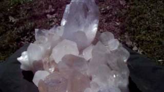 preview picture of video 'Huge Arkansas Quartz Crystal Cluster'