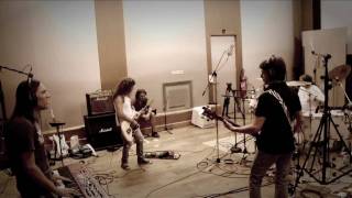 Ian Paice (Deep Purple) and The Running Birds (clip backstage)