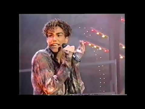 3T performing "Anything" @ Smash Hits Poll Winners' Party