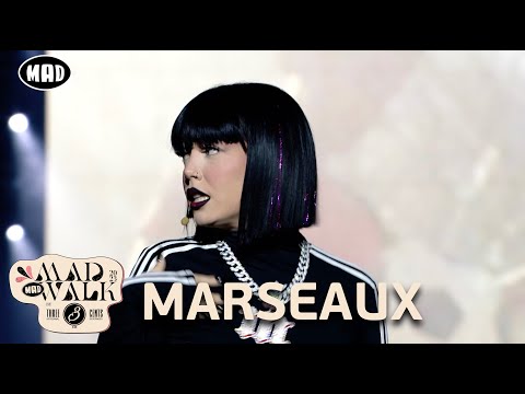Marseaux for adidas – We will rock you / Μαύρο καρέ κοντό  | MadWalk 2023 by Three Cents
