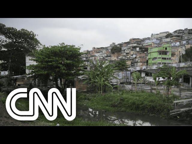 Criminosos invadem escola no Complexo da Maré | CNN 360º