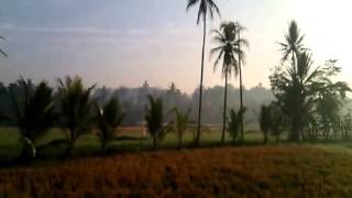 preview picture of video 'Punthuk Setumbu - Borobudur, Magelang'